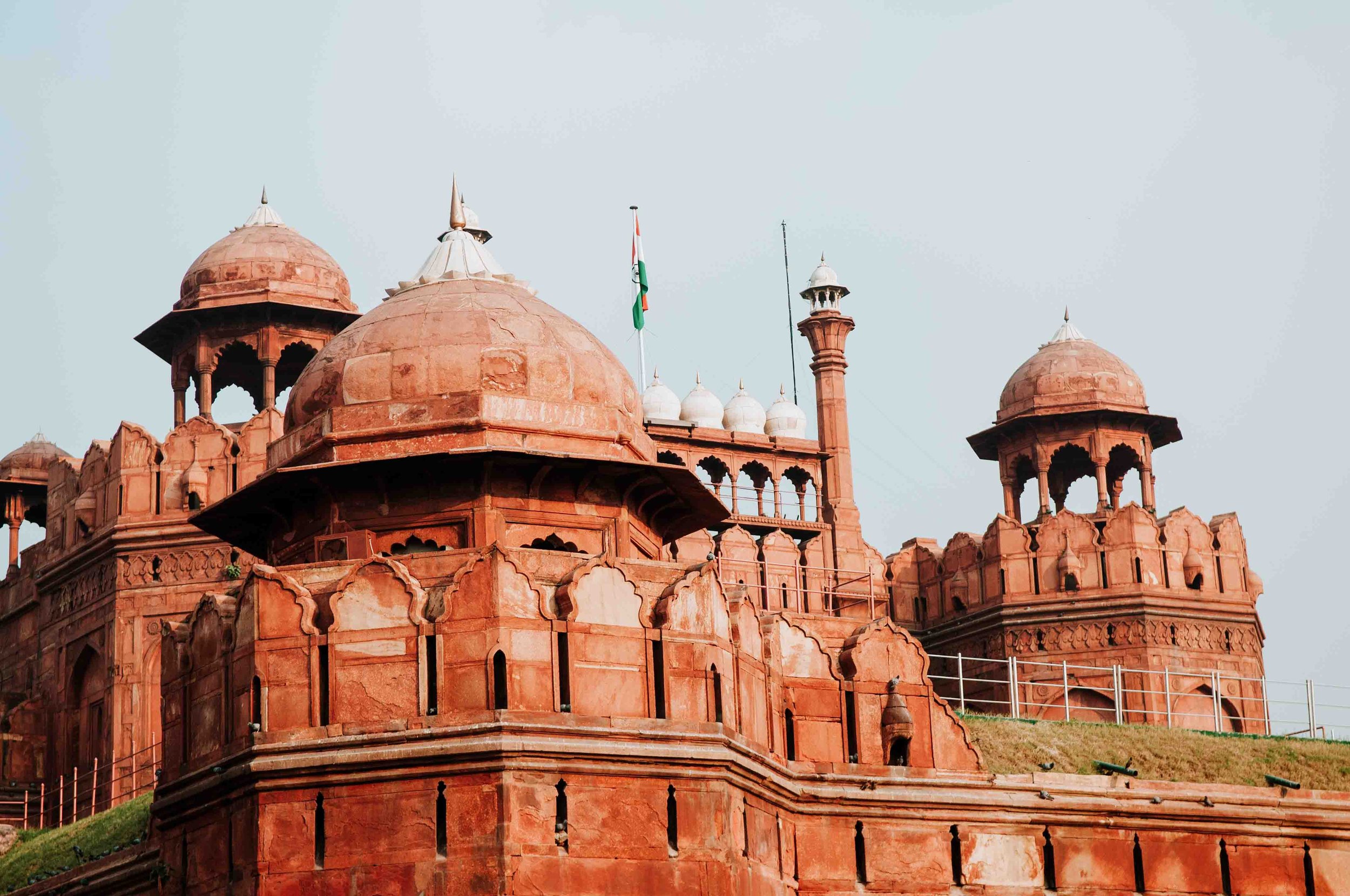 best places in india to visit in march red fort in delhi